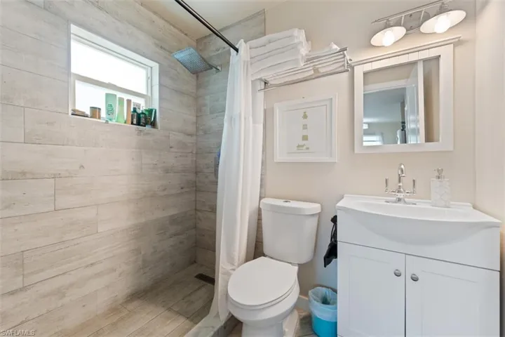 3365 Estey Ave, Naples, Florida 34104