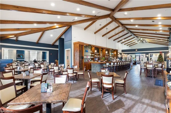 Caloosa Grille- dine in  or out