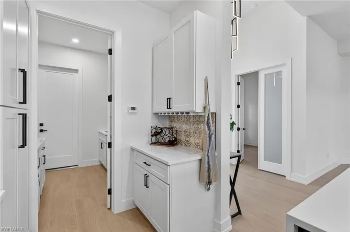 Kitchen Bar