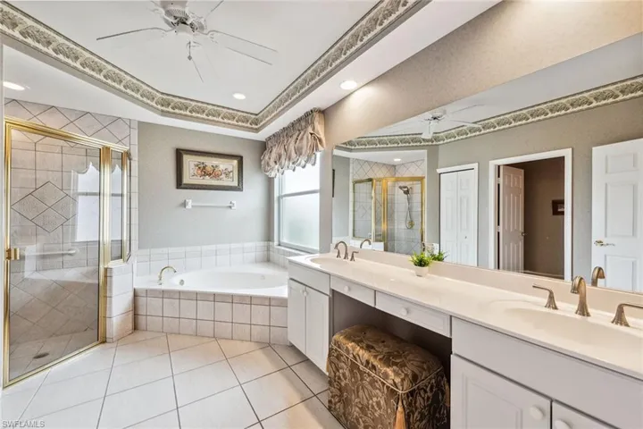 8565  Pepper Tree  WAY, Naples, FL 34114
