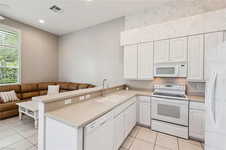 8565  Pepper Tree  WAY, Naples, FL 34114