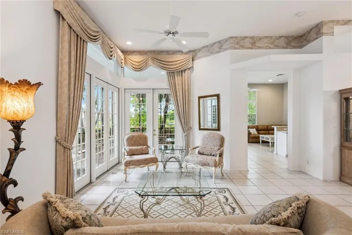 8565  Pepper Tree  WAY, Naples, FL 34114
