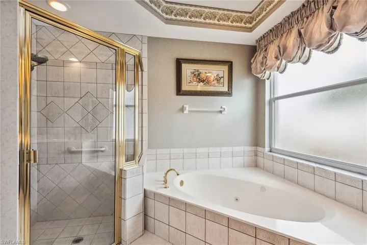 8565  Pepper Tree  WAY, Naples, FL 34114