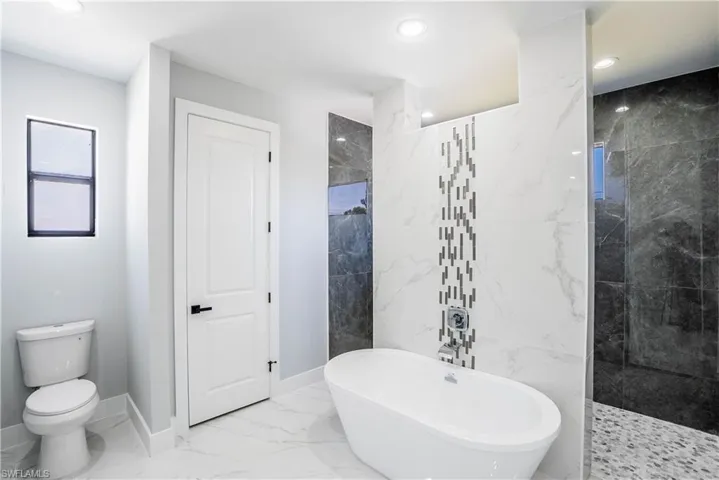 220 NW 14th  PL, Cape Coral, FL 33993