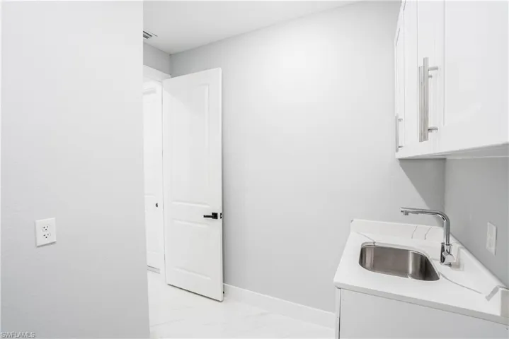 220 NW 14th  PL, Cape Coral, FL 33993