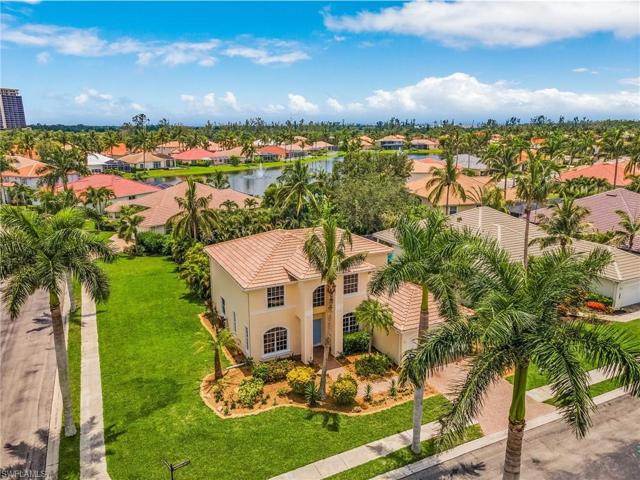 Huge side yard!