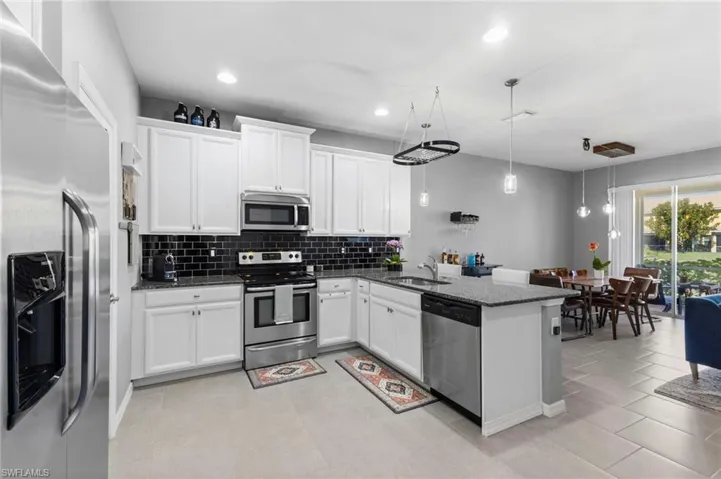 Kitchen - view 4