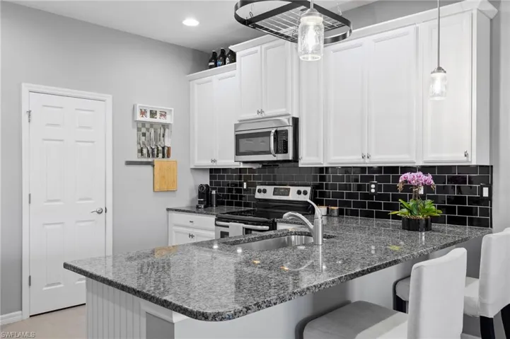 Kitchen - view 3
