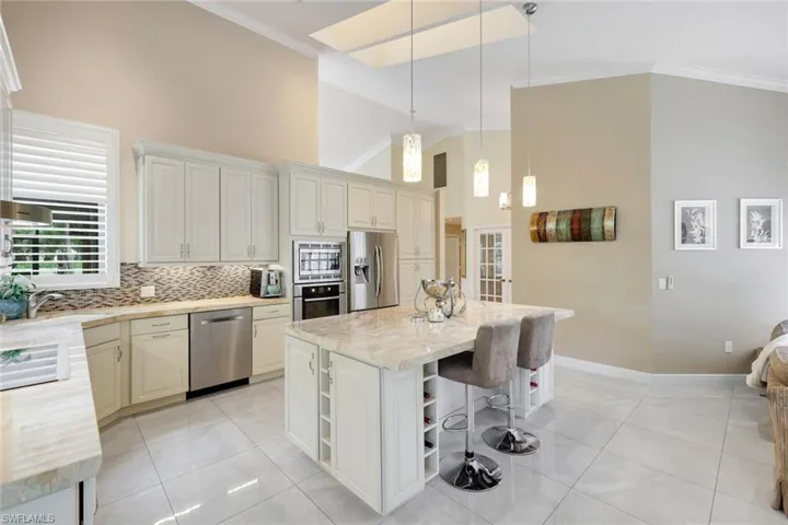 6619 Trident Way, Naples, Florida 34108