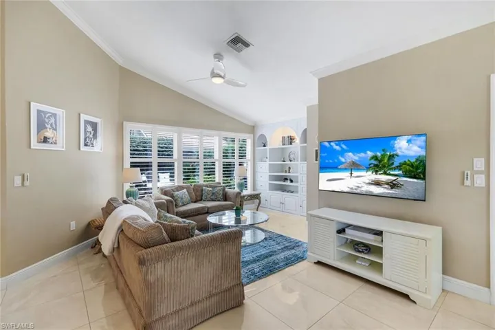 6619 Trident Way, Naples, Florida 34108