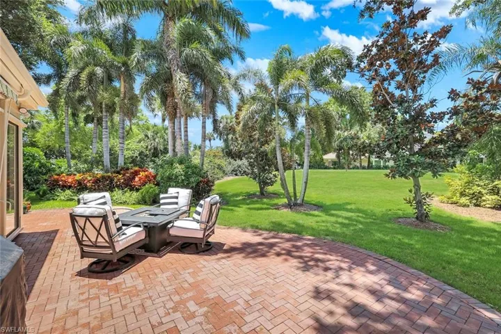 6619 Trident Way, Naples, Florida 34108
