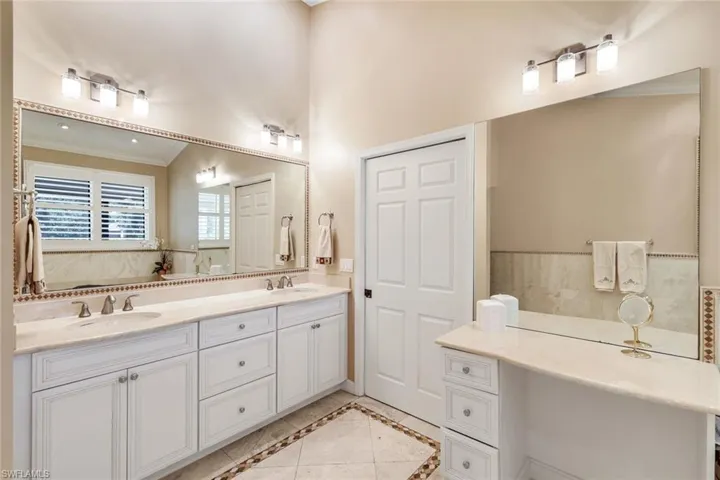 6619 Trident Way, Naples, Florida 34108