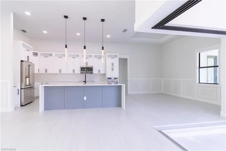 2583  18th SE AVE, Naples, FL 34117