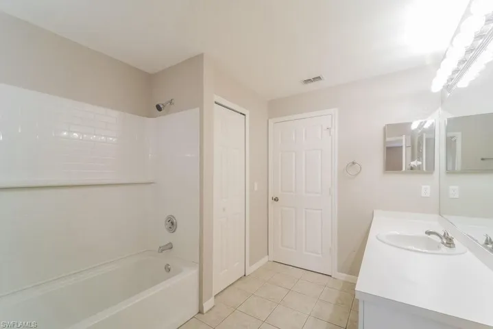 4417 Sw 7th Ave, Cape Coral, Florida 33914