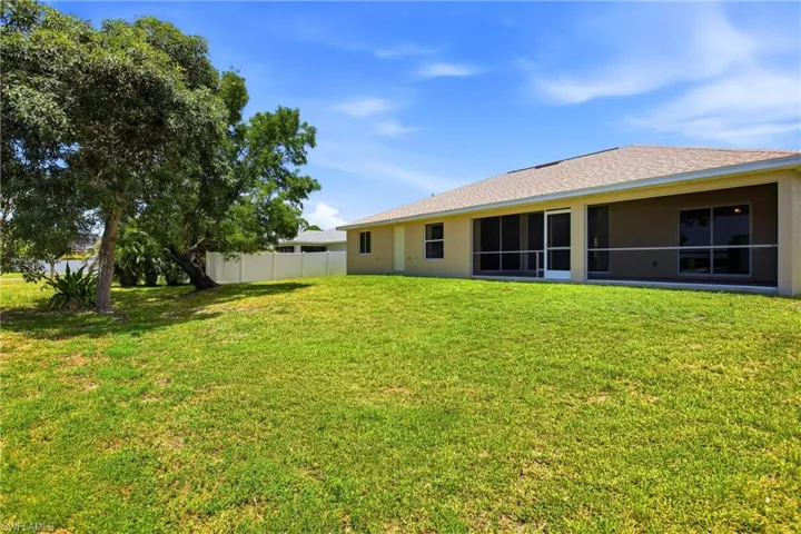 2600 Sw 1st St, Cape Coral, Florida 33991