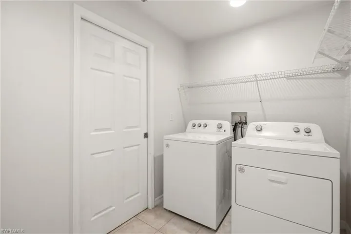 2600 Sw 1st St, Cape Coral, Florida 33991
