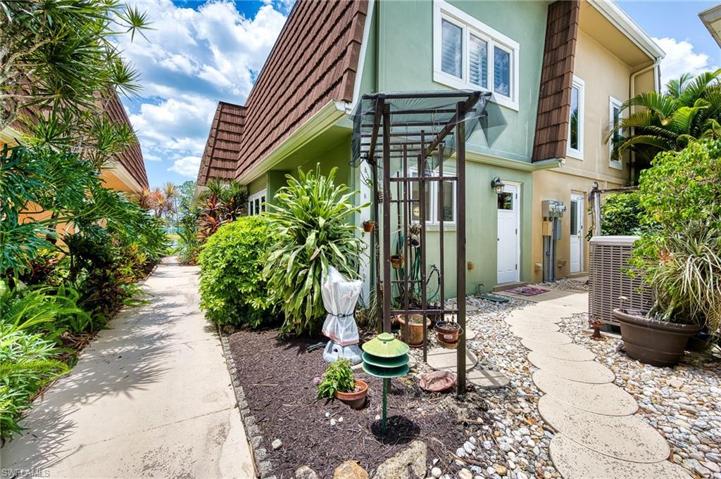Entrance to courtyard