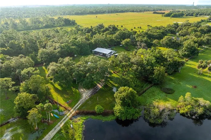 Bird's eye view featuring a rural view and a water view