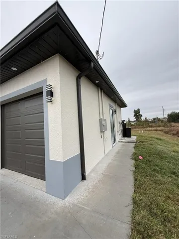 383 Pennfield Ave, Lehigh Acres, Florida 33974