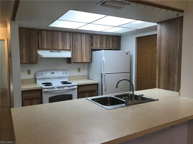 1015-1017 SE 24th  AVE, Cape Coral, FL 33990