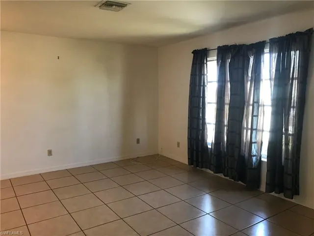 1015-1017 SE 24th  AVE, Cape Coral, FL 33990