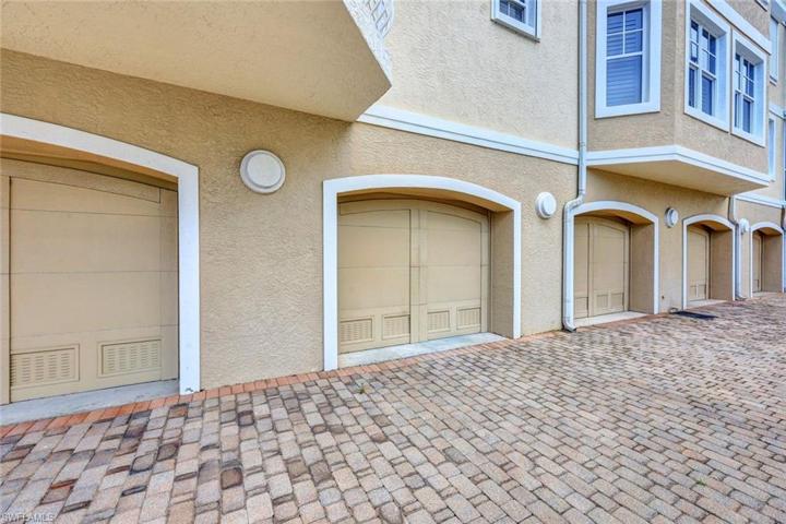 Private garage