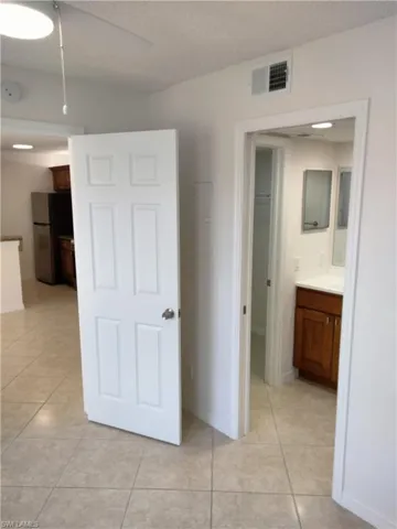 142  Santa Clara  DR, Naples, FL 34104
