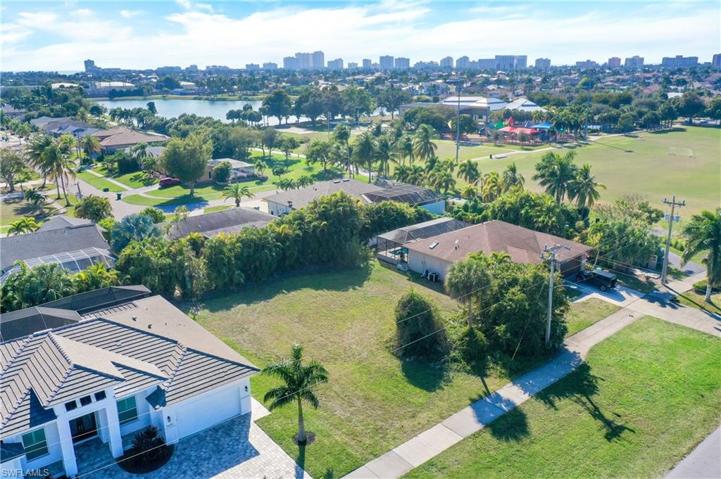 1401  Leland  WAY, MARCO ISLAND, FL 34145