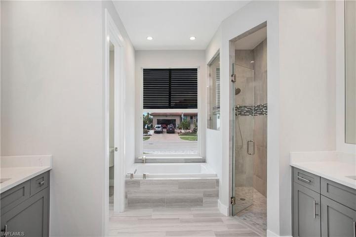 1401  Leland  WAY, MARCO ISLAND, FL 34145