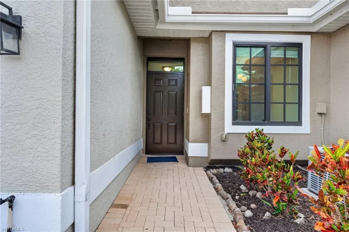7745 Woodbrook Cir 3703, Naples, Florida 34104