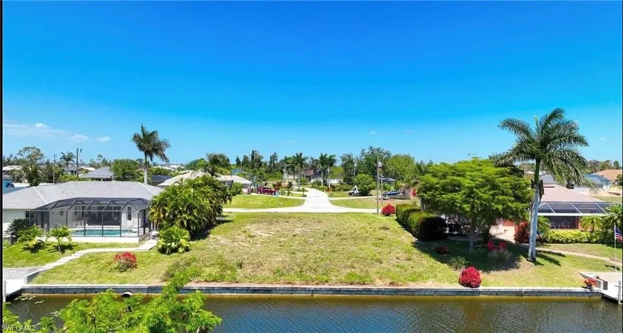 1716 SW 2nd  ST, Cape Coral, FL 33991