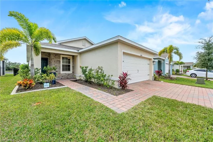 WELCOME HOME to 8784 Swell Brooks Ct in the Brightwater Community!
