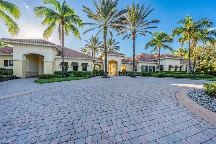 1760 Tarpon Bay Dr S 102, Naples, Florida 34119