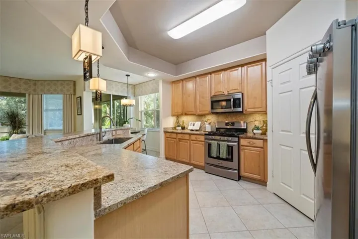 1760 Tarpon Bay Dr S 102, Naples, Florida 34119