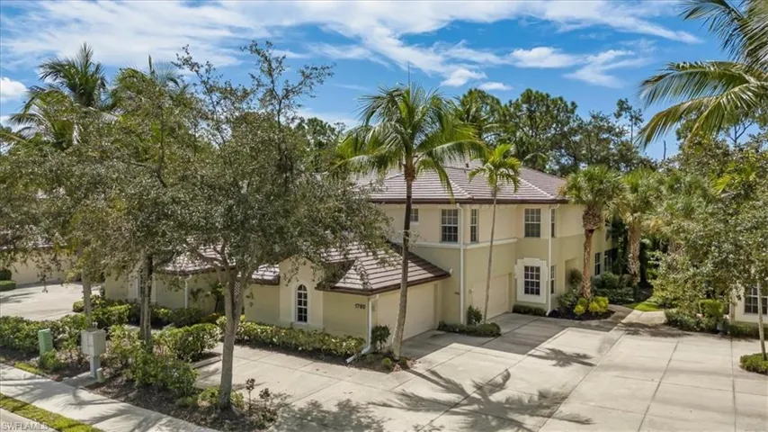 1760 Tarpon Bay Dr S 102, Naples, Florida 34119