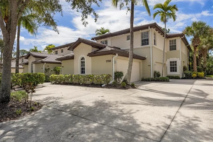 1760 Tarpon Bay Dr S 102, Naples, Florida 34119