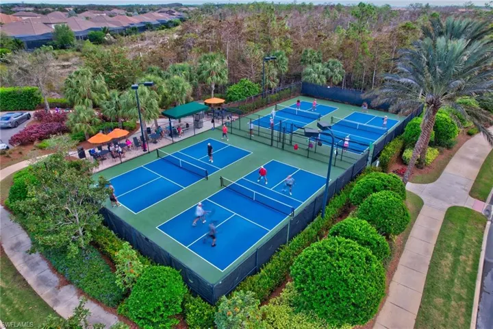 View of pickleballs courts