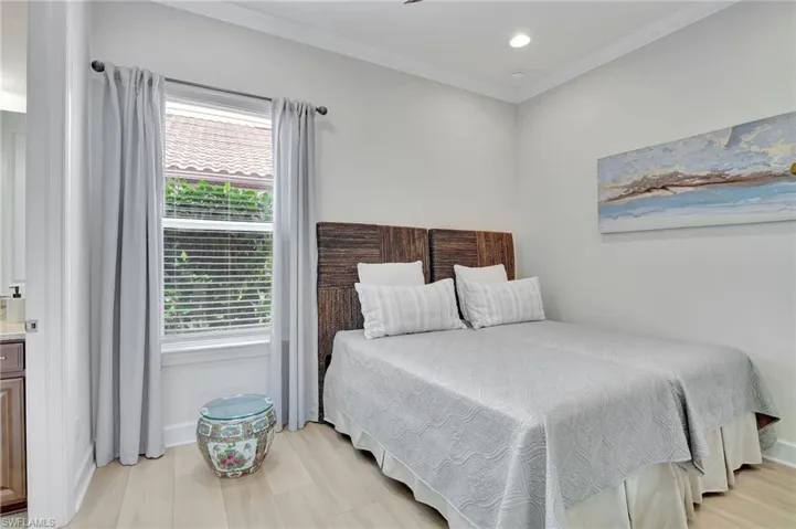 9486  Montelanico  LOOP, Naples, FL 34119