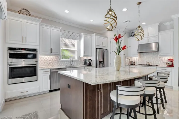 9486  Montelanico  LOOP, Naples, FL 34119