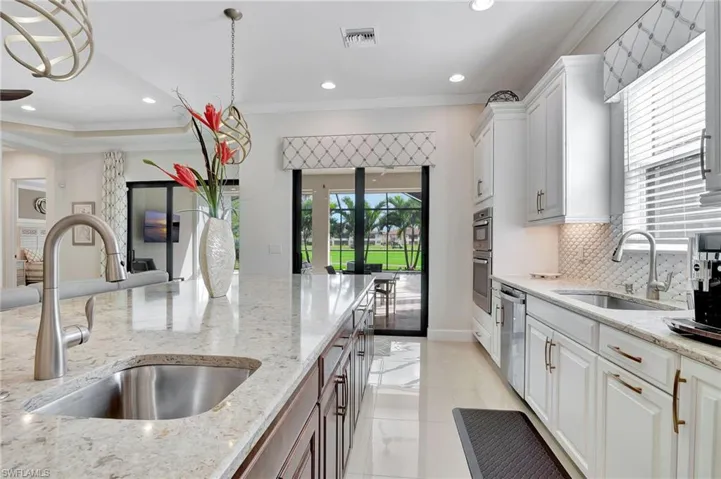 9486  Montelanico  LOOP, Naples, FL 34119