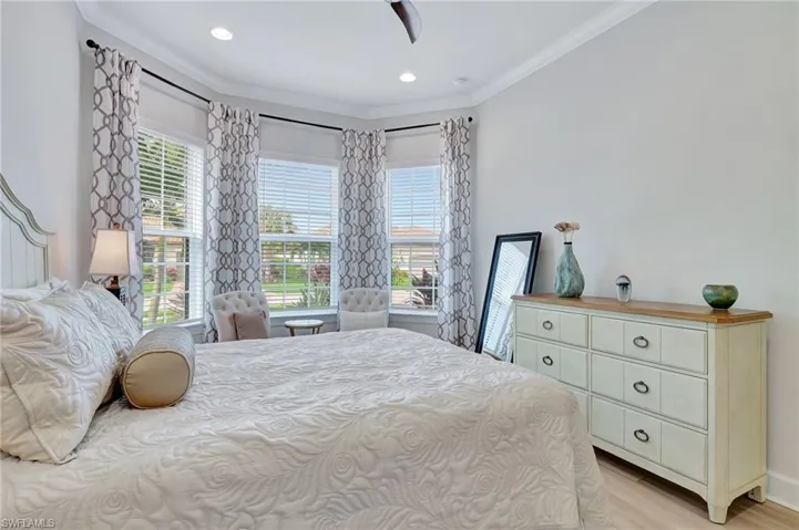 9486  Montelanico  LOOP, Naples, FL 34119