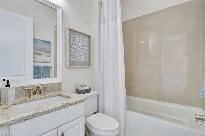 9486  Montelanico  LOOP, Naples, FL 34119
