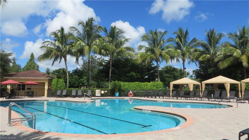 9563  Hemingway  LN, Fort Myers, FL 33913