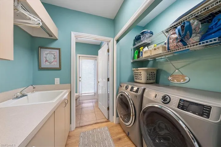 305  Spider Lily  LN, Naples, FL 34119