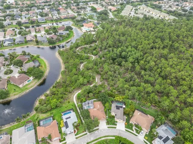 305  Spider Lily  LN, Naples, FL 34119