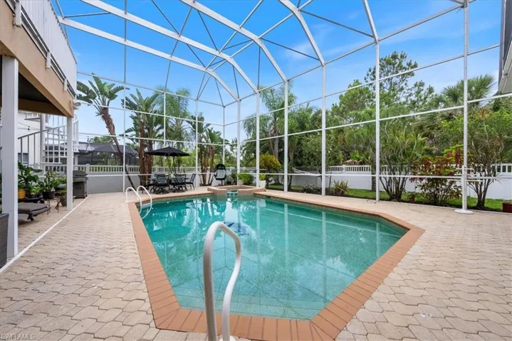 305  Spider Lily  LN, Naples, FL 34119