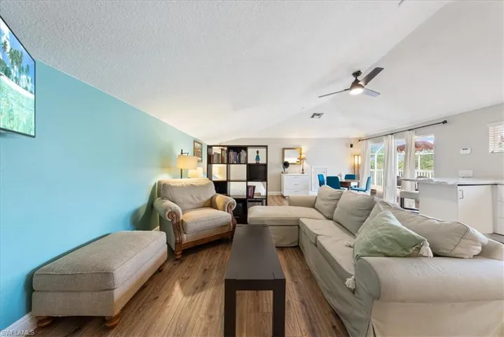 305  Spider Lily  LN, Naples, FL 34119