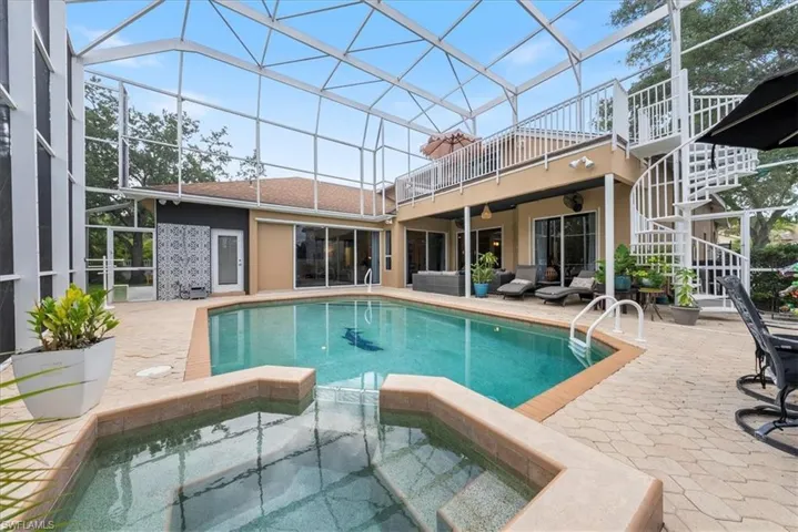 305  Spider Lily  LN, Naples, FL 34119