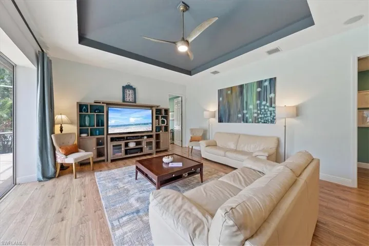 305  Spider Lily  LN, Naples, FL 34119