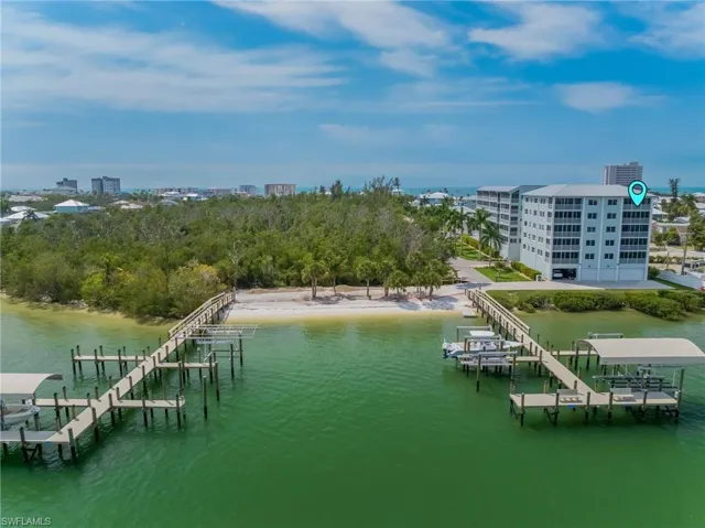 Two piers with this condo owning one of the end of B dock